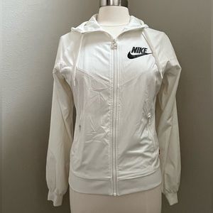 Lightweight NIKE White Jacket